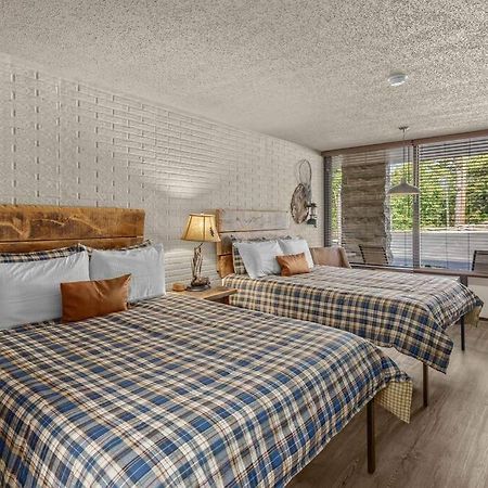 Stonegate Lodge 2 Queen Beds Fast Wifi 50" Tv Salt Water Pool Room #207 Юрика Спрингс Экстерьер фото