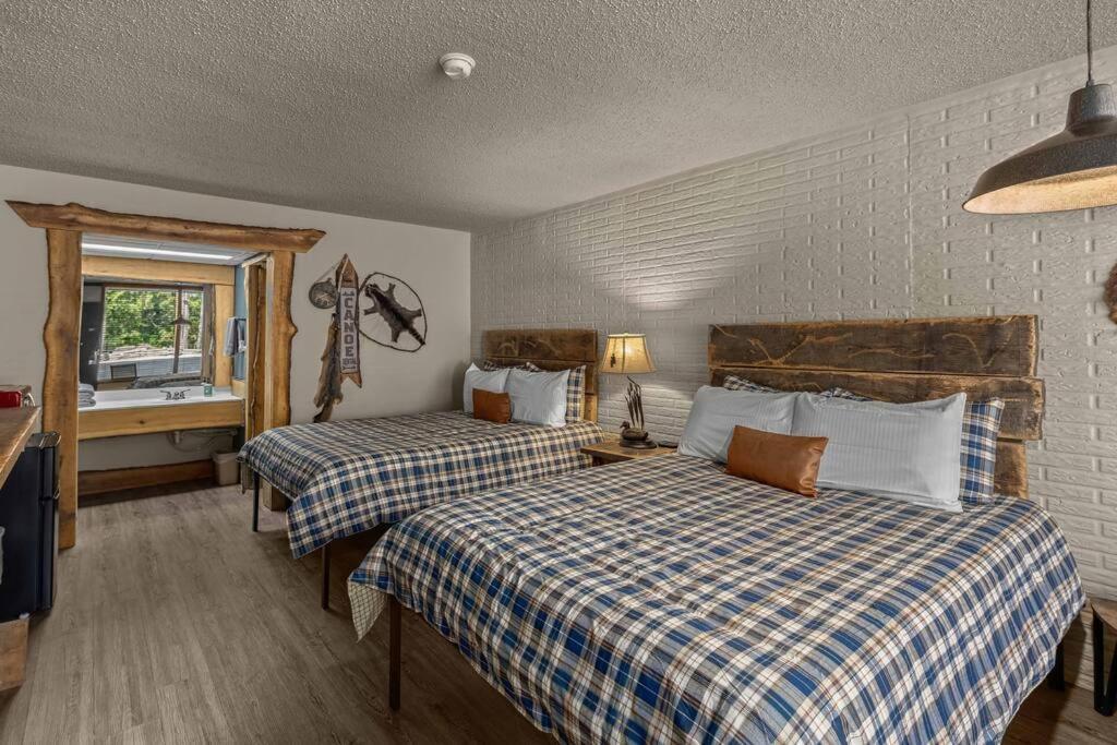Stonegate Lodge 2 Queen Beds Fast Wifi 50" Tv Salt Water Pool Room #207 Юрика Спрингс Экстерьер фото