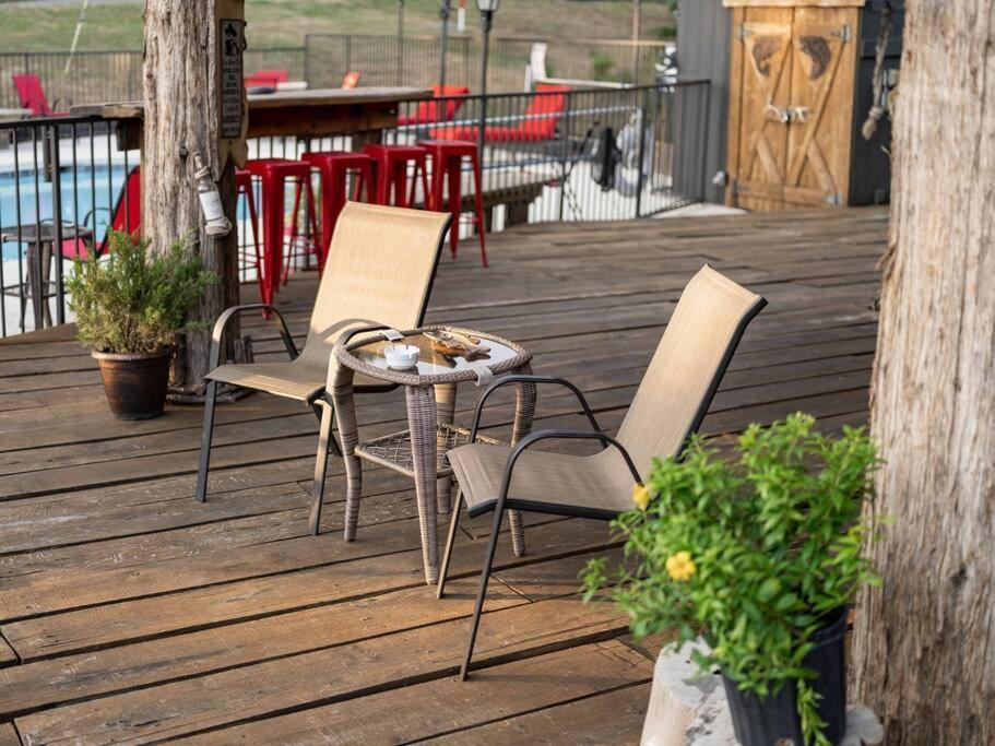 Stonegate Lodge 2 Queen Beds Fast Wifi 50" Tv Salt Water Pool Room #207 Юрика Спрингс Экстерьер фото