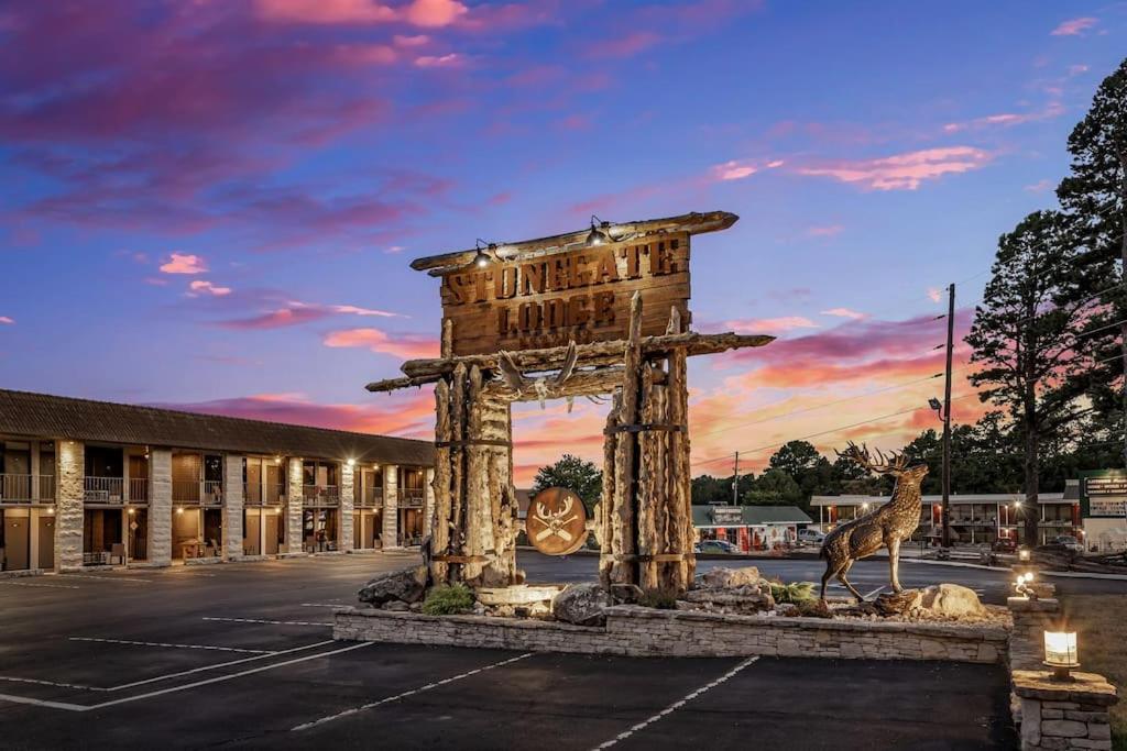 Stonegate Lodge 2 Queen Beds Fast Wifi 50" Tv Salt Water Pool Room #207 Юрика Спрингс Экстерьер фото